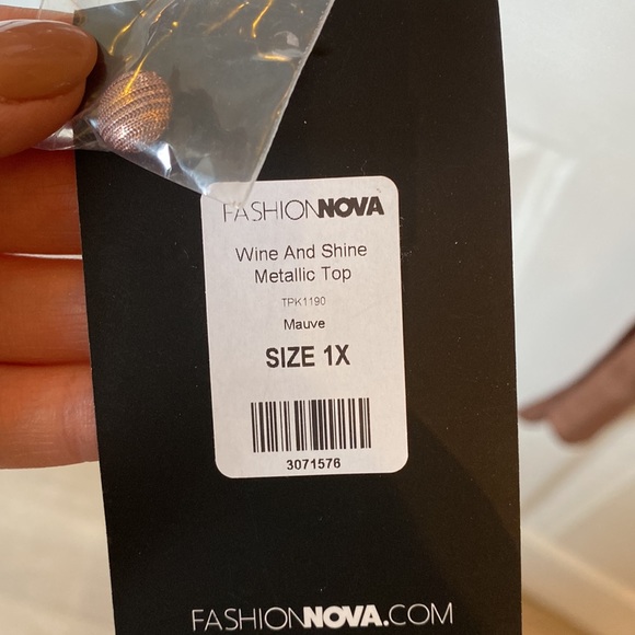 Brand new fashion nova top with tag. - Picture 4 of 4